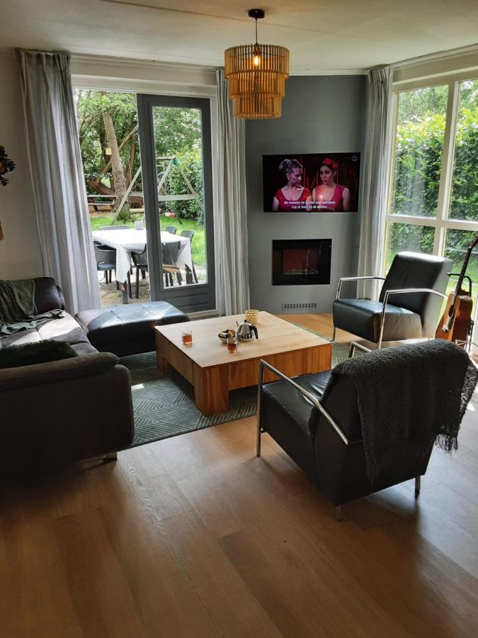 Rumah Senang Wellness Met Hottub En Tuin Ewijk Exterior photo